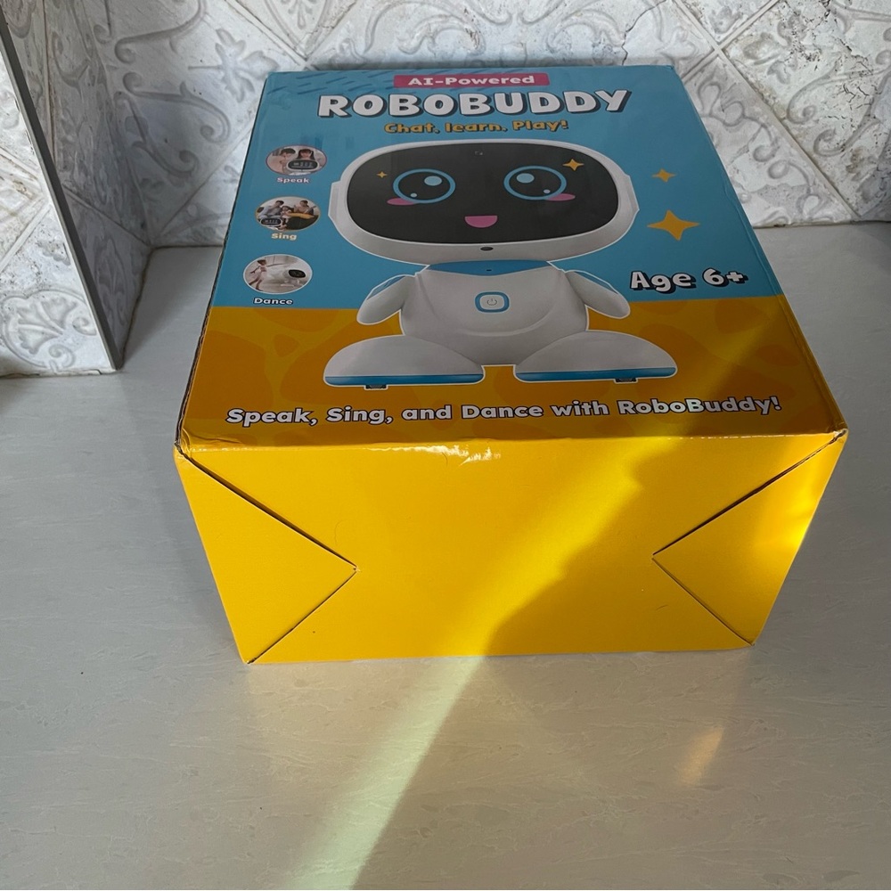 AI-Powered Robobuddy - Interactive Toy - Blue and White - Picture 4 of 9